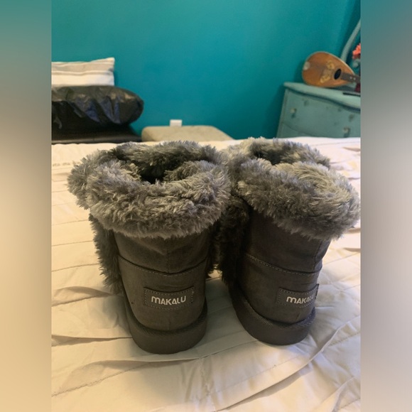 Makalu Yadra fuzzy boots size 7.5 grey - Picture 2 of 7